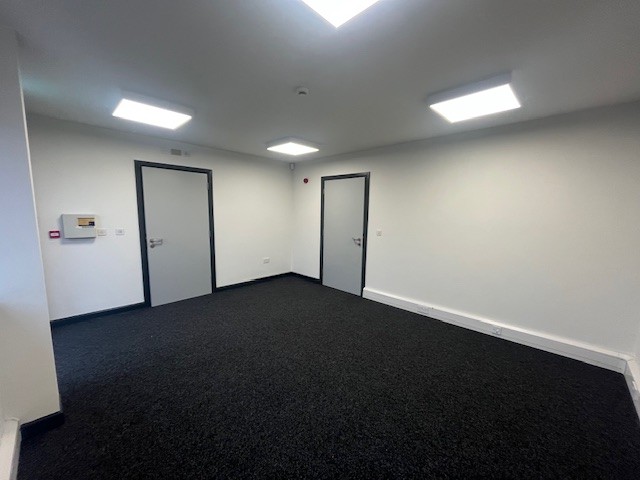 Industrial Unit in Telford - photo 3